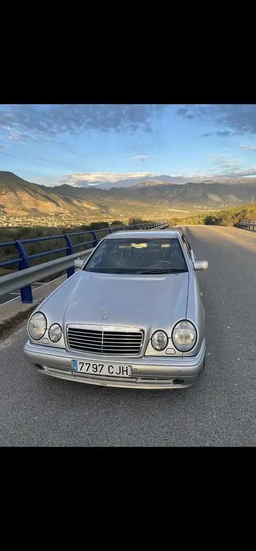 Mercedes-Benz E 50 AMG - 1