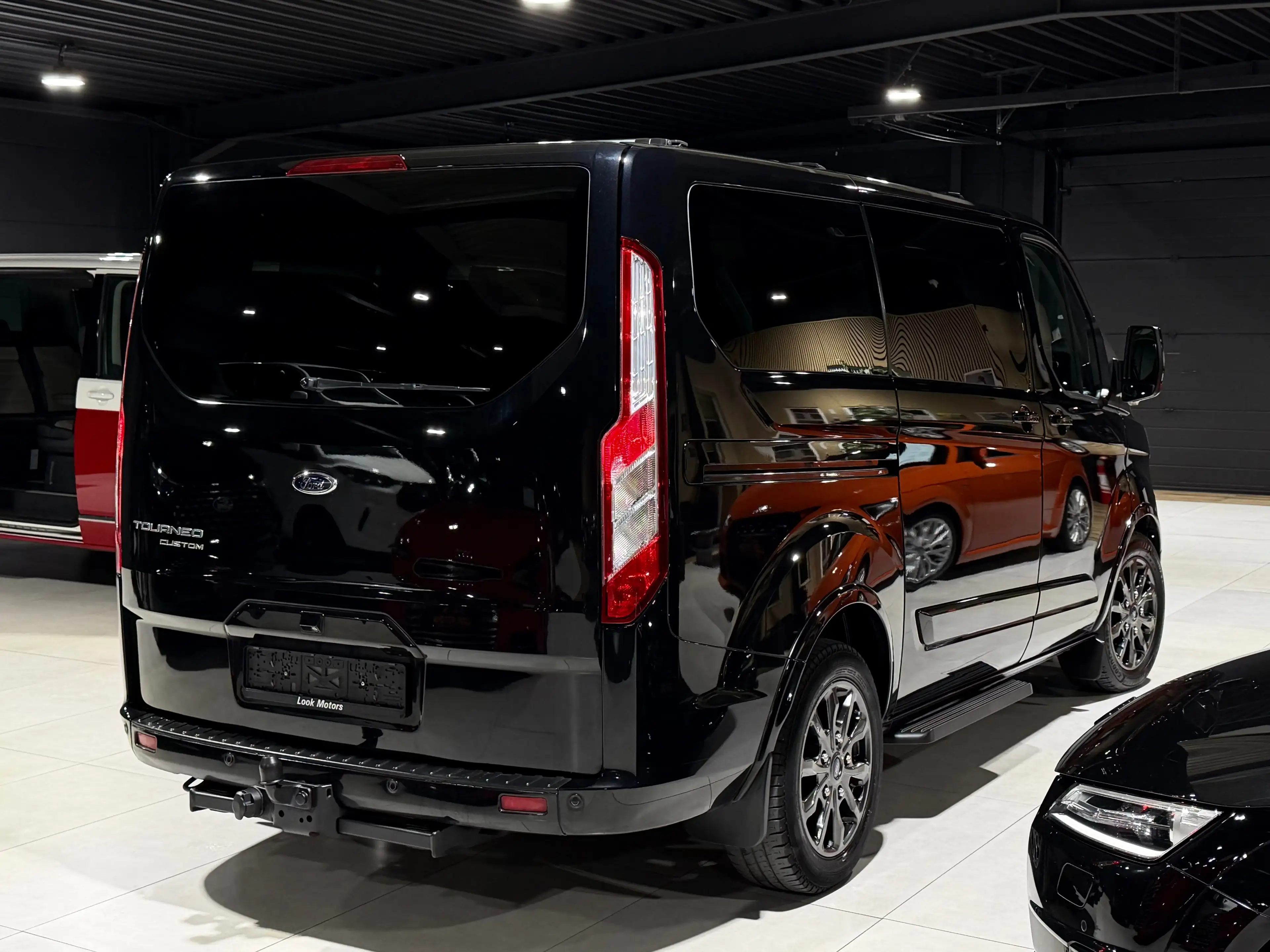 Ford Tourneo Custom 2.0 TDCi Titanium X 185CV 8 PLACES CUIR DISTRONIC CAMERA CARPLAY LED — photo 7