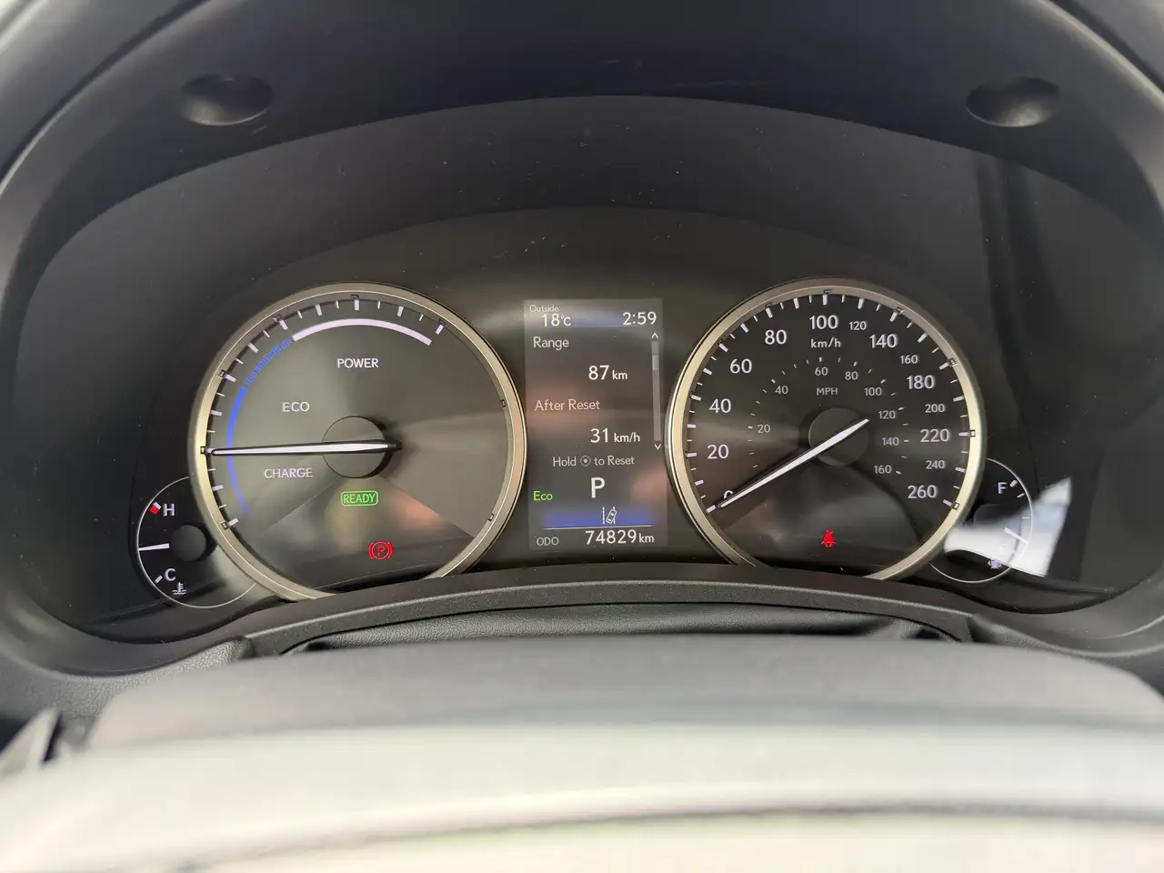 Lexus NX снимка Lexus NX