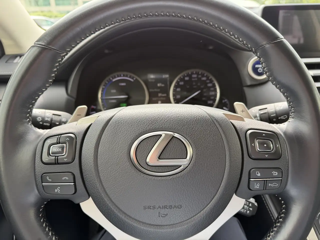 Lexus NX снимка Lexus NX