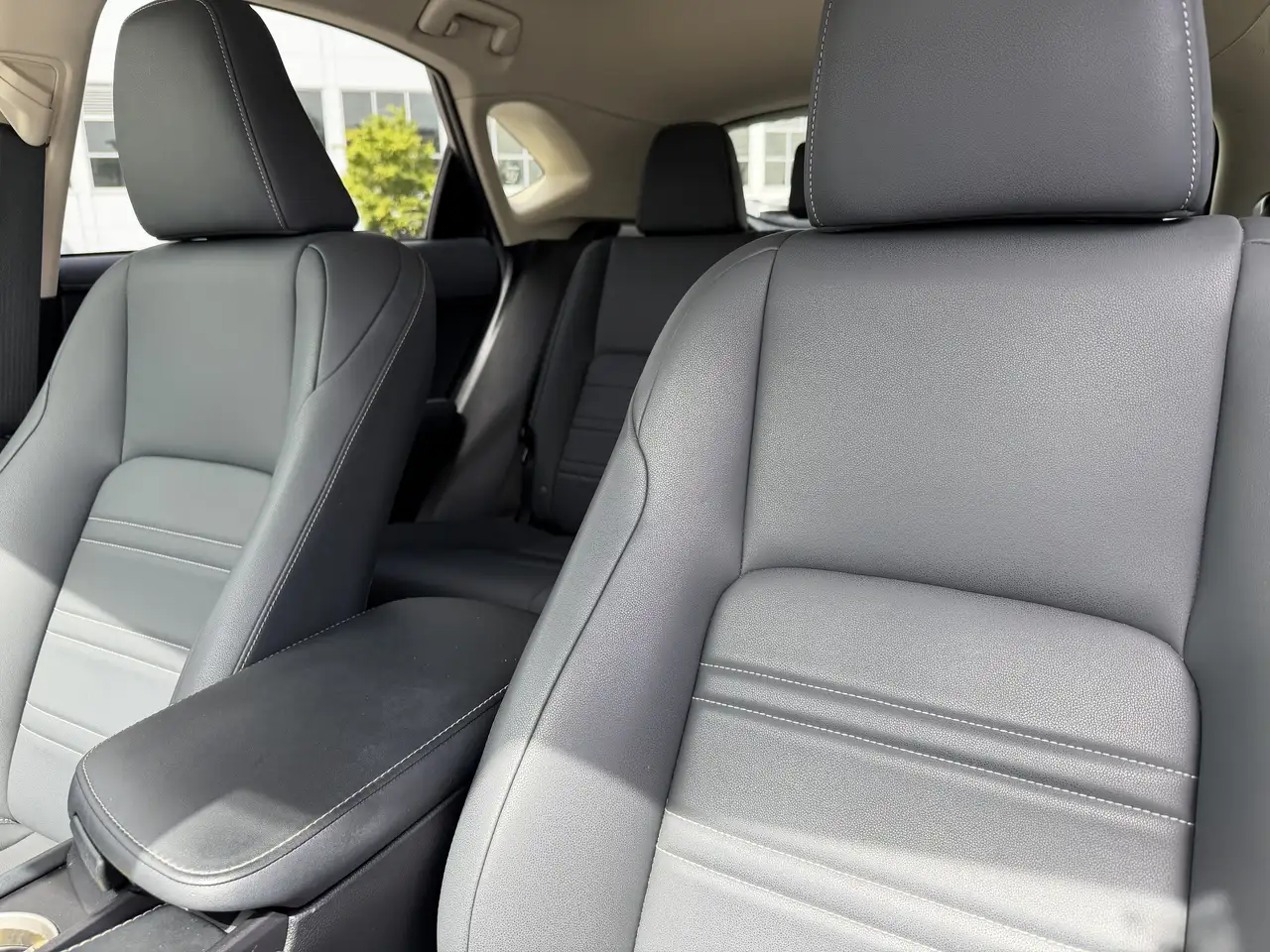 Lexus NX снимка Lexus NX