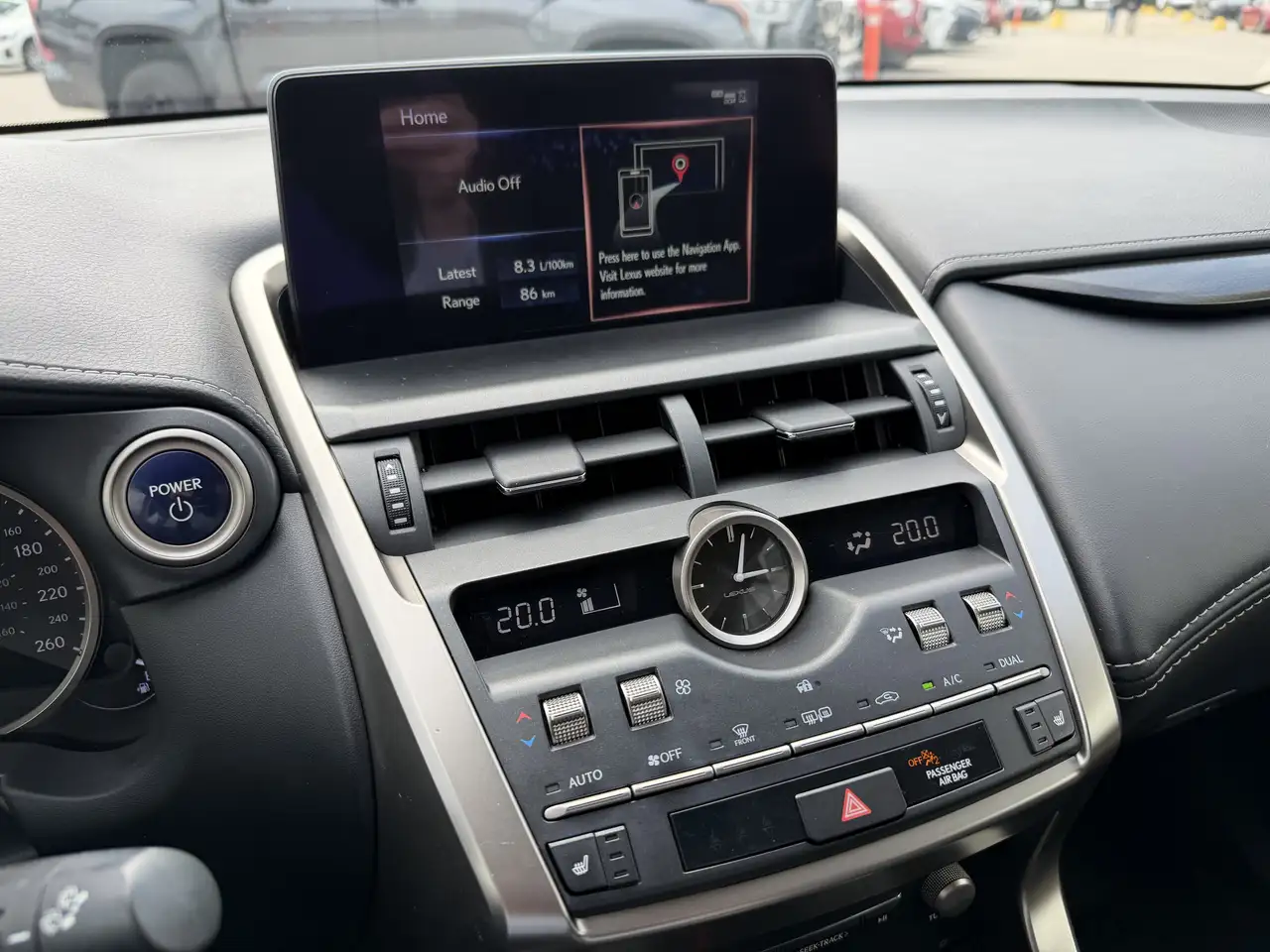 Lexus NX снимка Lexus NX