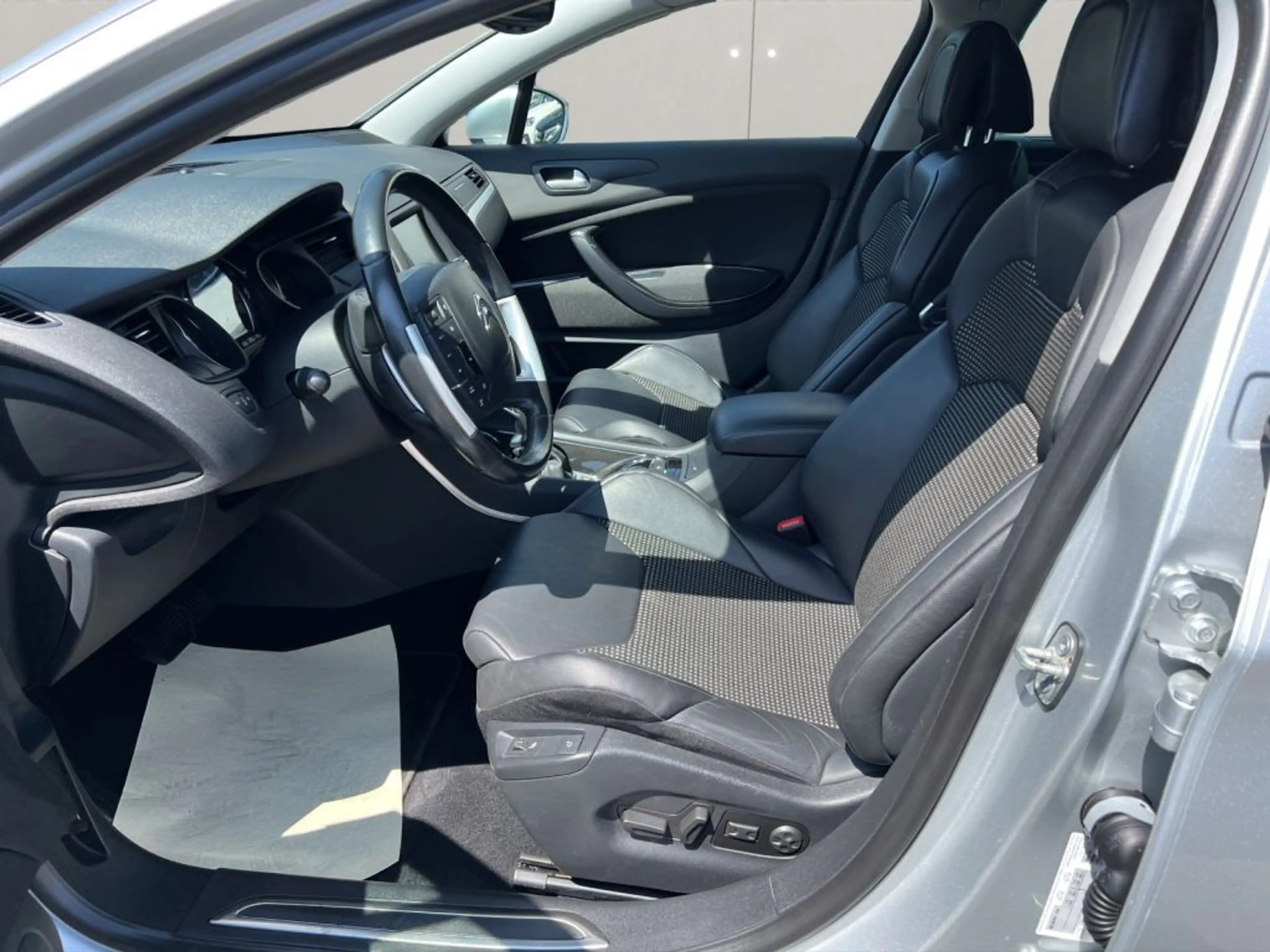 Citroen C5 Tourer BlueHDi 180 Exclusiv+MASSAGE+MEMORY+PA — photo 13