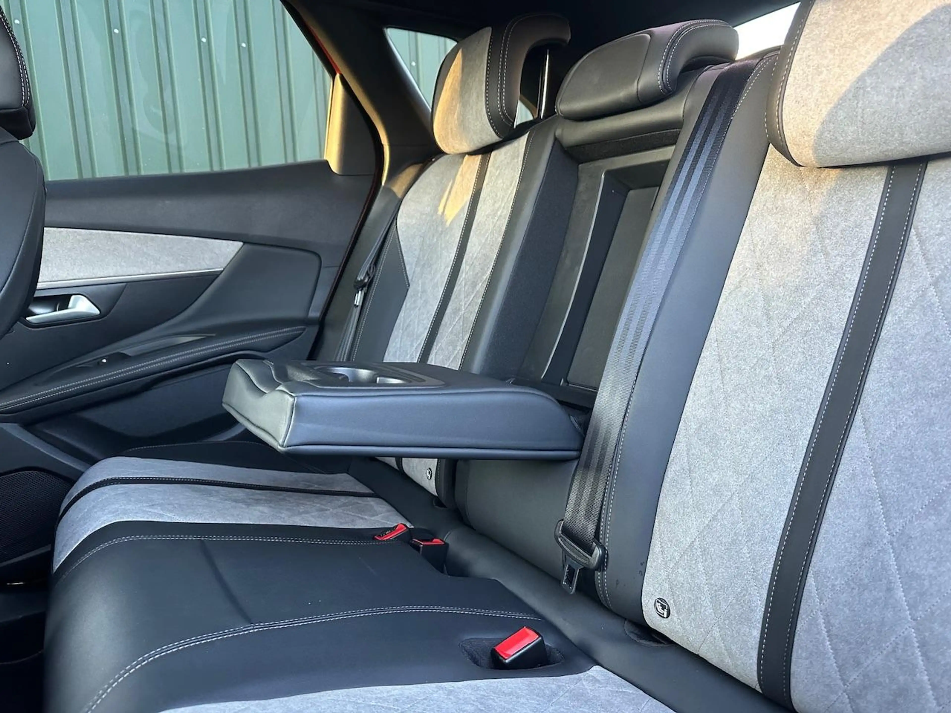 Peugeot 3008 HYbrid4 300pk e-EAT Première I Trekhaak 1250KG I A — photo 20