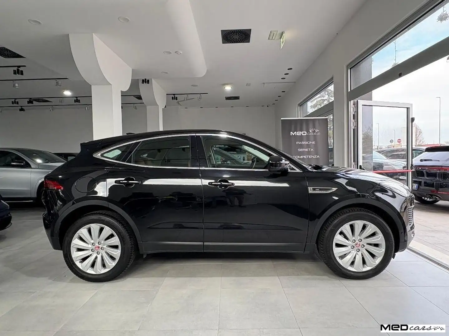 Jaguar E-Pace 2.0D 180CV AWD AUT. SE / SUPER FULL / BELLISSIMA.. Schwarz - 1