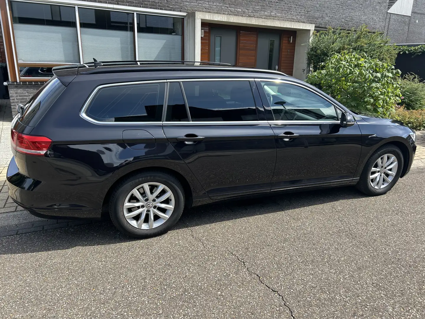 Volkswagen Passat 1.4 TSI ACT Highline Zwart - 2