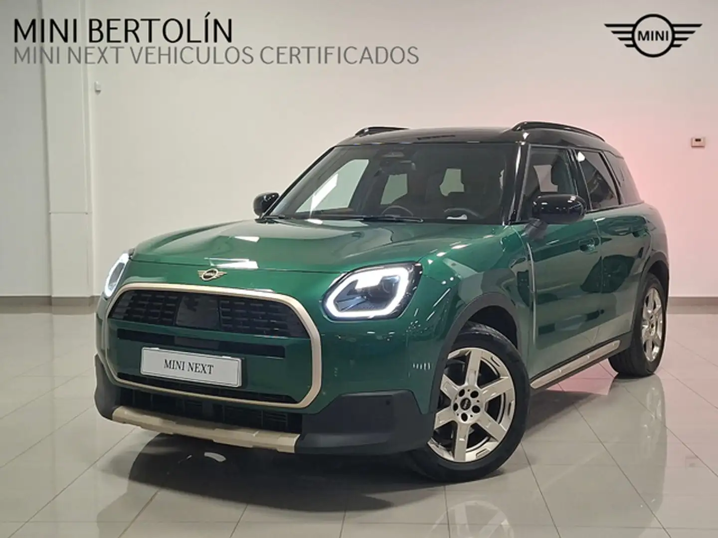 MINI One Countryman C Essential Vert - 1