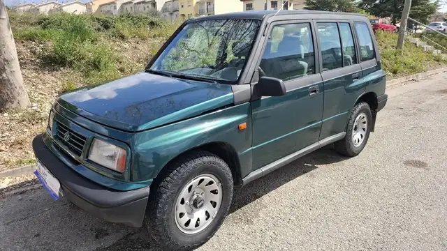 Suzuki Vitara 2.0HDI Lujo Techo Metálico