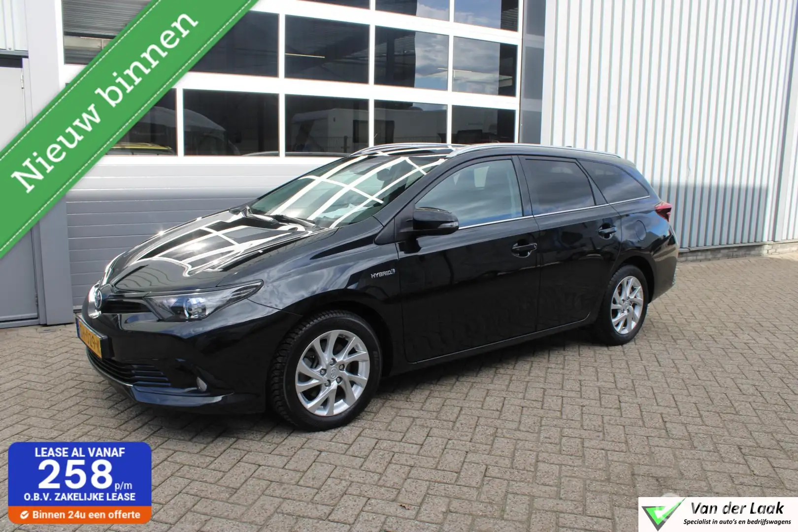 Toyota Auris Touring Sports 1.8 Hybrid Dynamic | NL Auto Boekje Zwart - 1