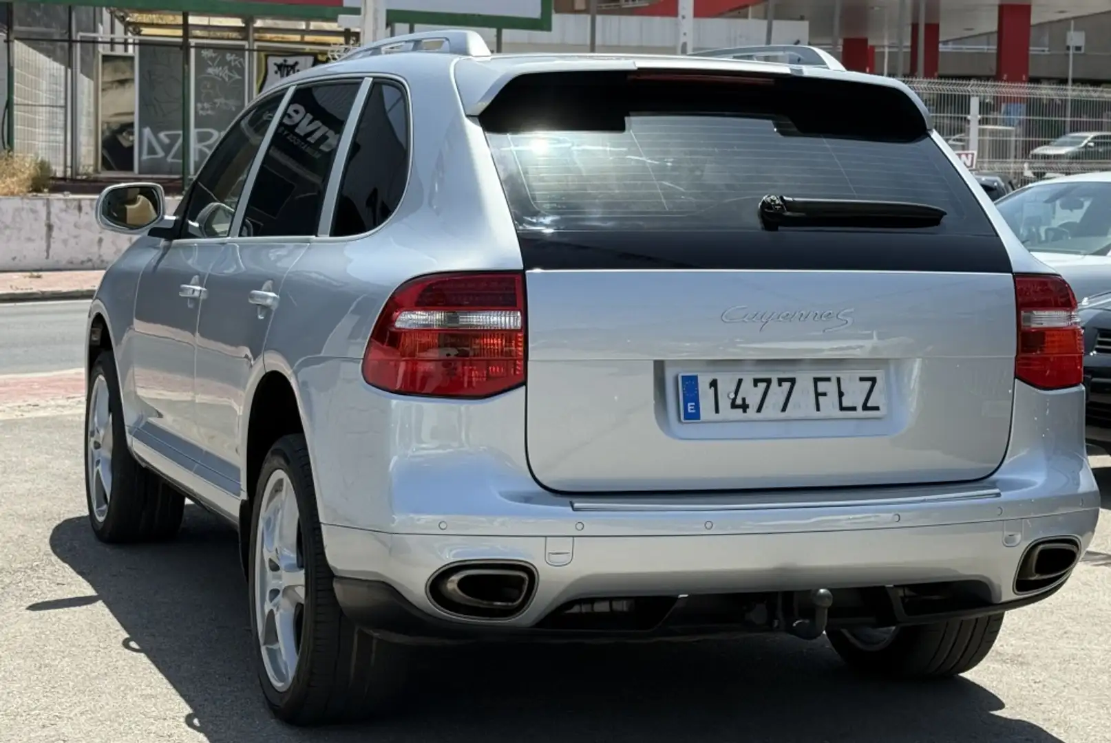 Porsche Cayenne Plateado - 2