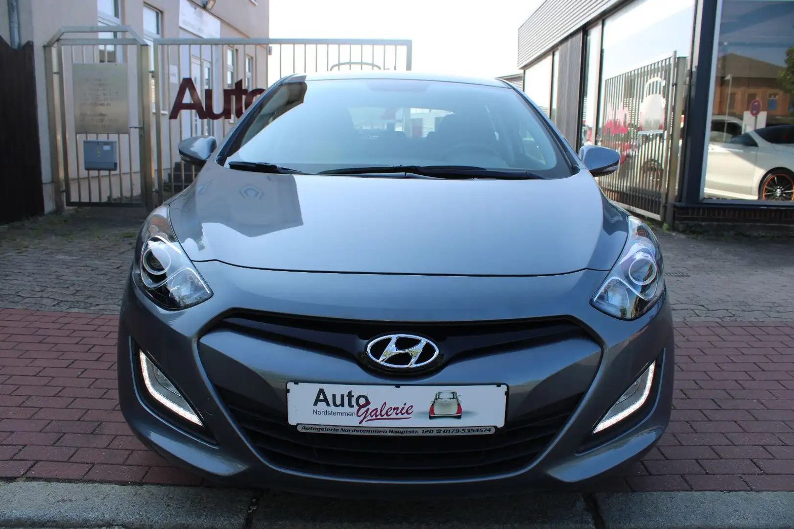 Hyundai i30 Classic |80500km|Navi|Klimaanlage| Grigio - 2