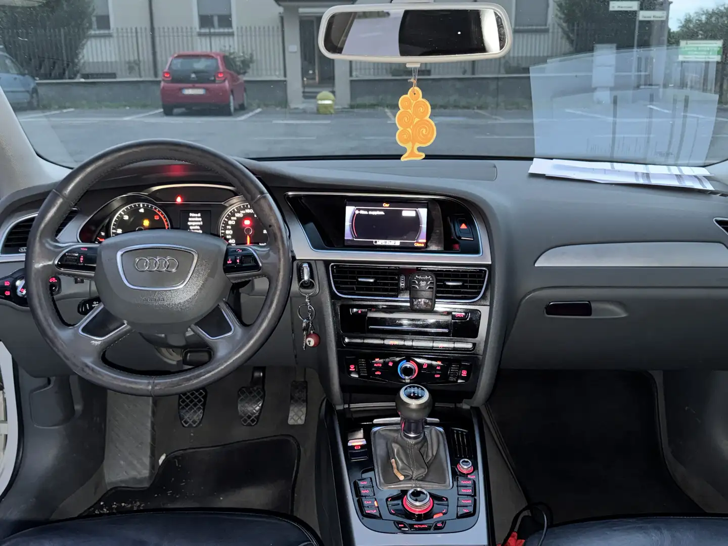 Audi A4 Avant 2.0 tdi b8 - 1
