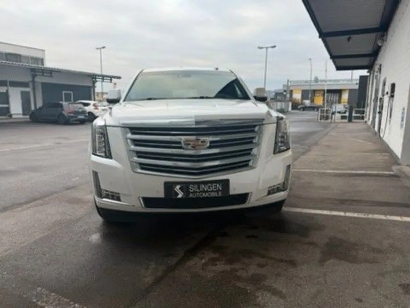 Cadillac Escalade GMT K2XL PLATINUM+ DE AUTO+SERVICE NEU Blanc - 2