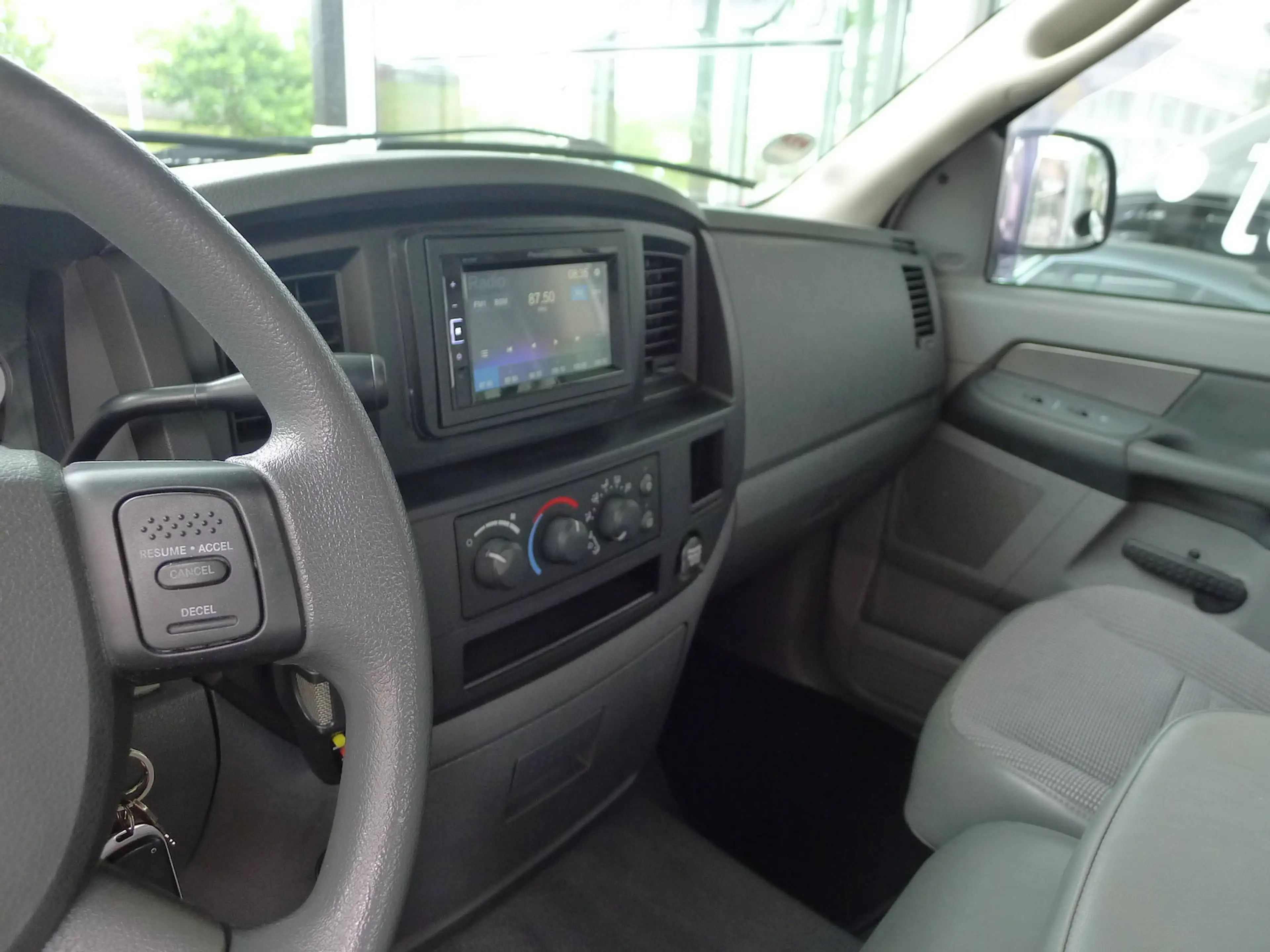 Dodge RAM 1500 King Cab LPG Gas — photo 9