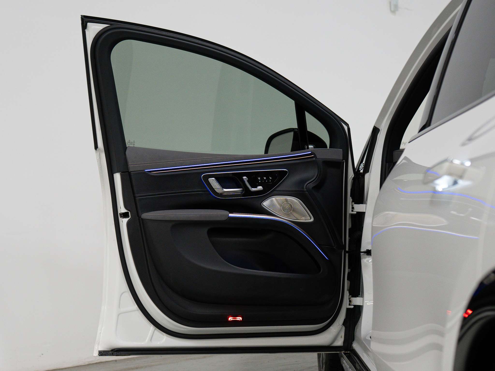2023 Mercedes-Benz EQS 450 | AMG PKG | EXCLUSIVE & NIGHT PKG | 21 IN thumb 9