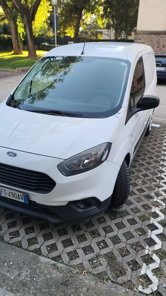 Ford Transit Courier