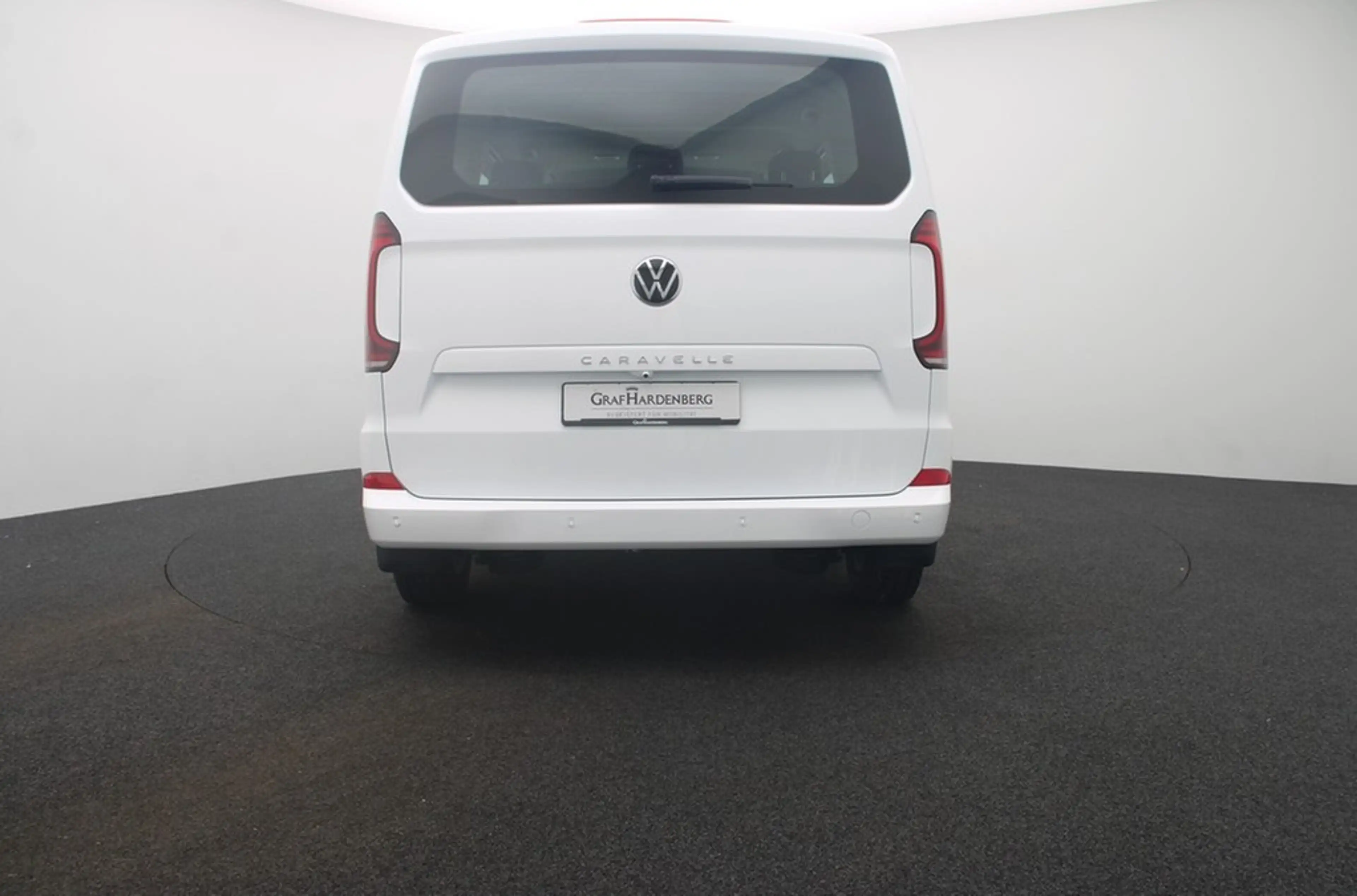 Volkswagen T7 Caravelle 2.0 TDI Autom. Life Dig.Cockpit LED — photo 4