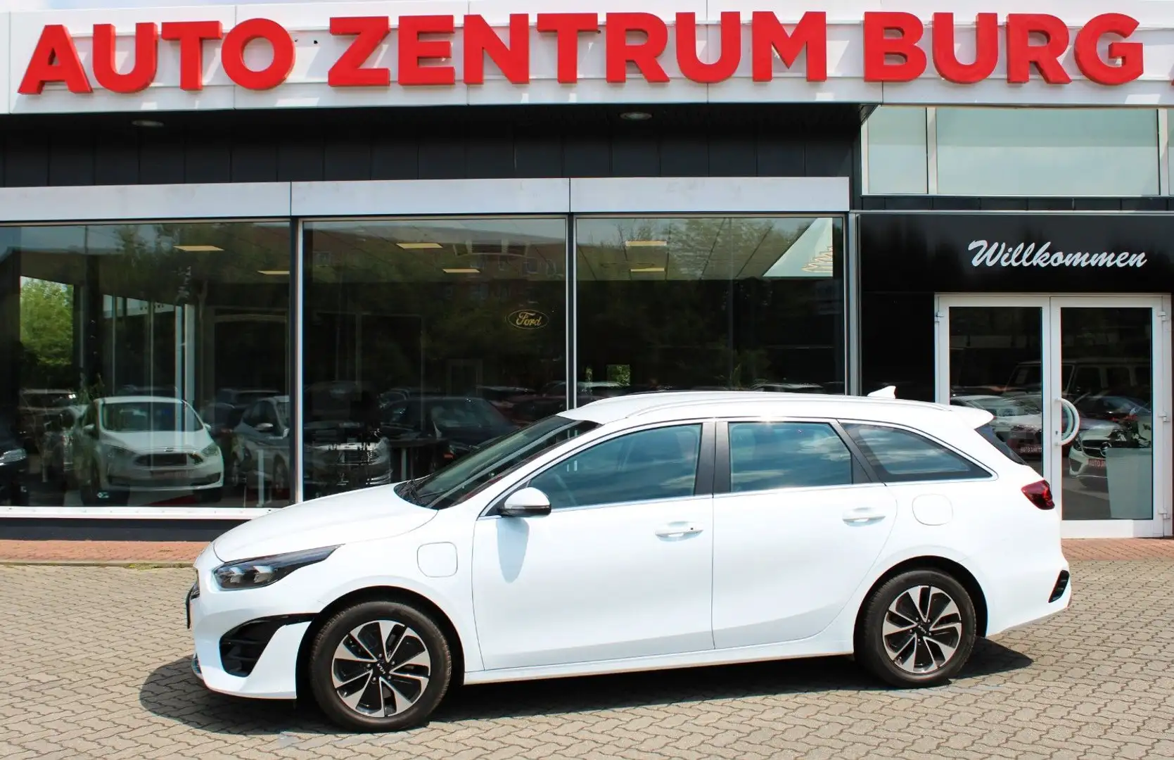 Kia Ceed SW / cee'd SW PHEV Automatik LED Nav Scheckh Weiß - 1