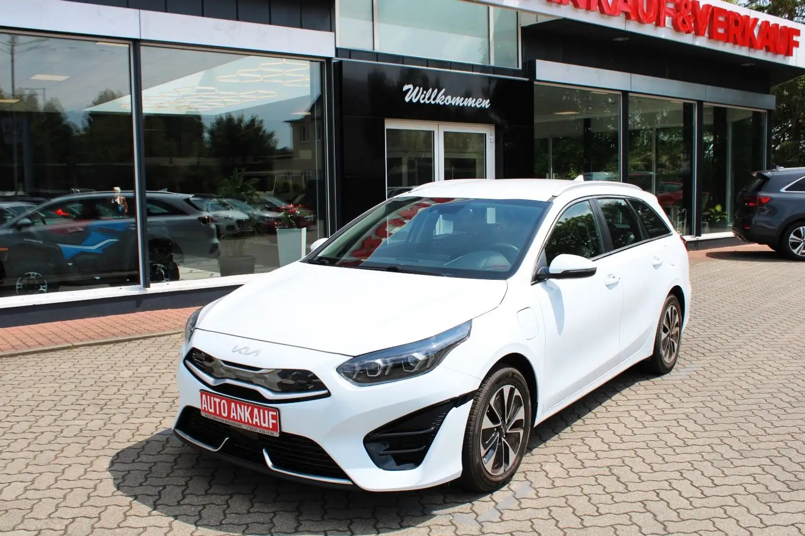 Kia Ceed SW / cee'd SW PHEV Automatik LED Nav Scheckh Weiß - 2