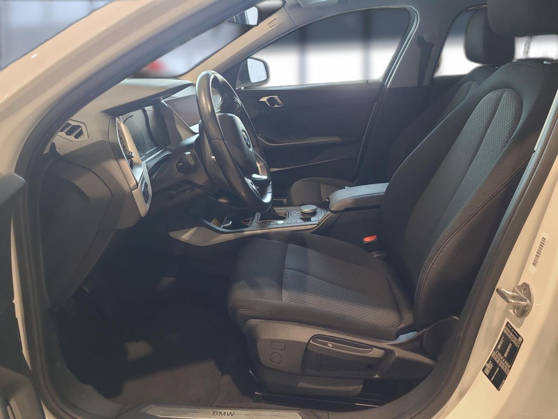 BMW 116 i Advantage 8-fach bereift Bluetooth LED — photo 8