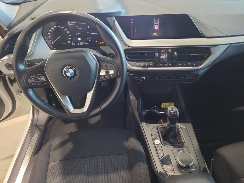 BMW 116 i Advantage 8-fach bereift Bluetooth LED — photo 15