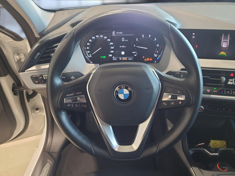 BMW 116 i Advantage 8-fach bereift Bluetooth LED — photo 14
