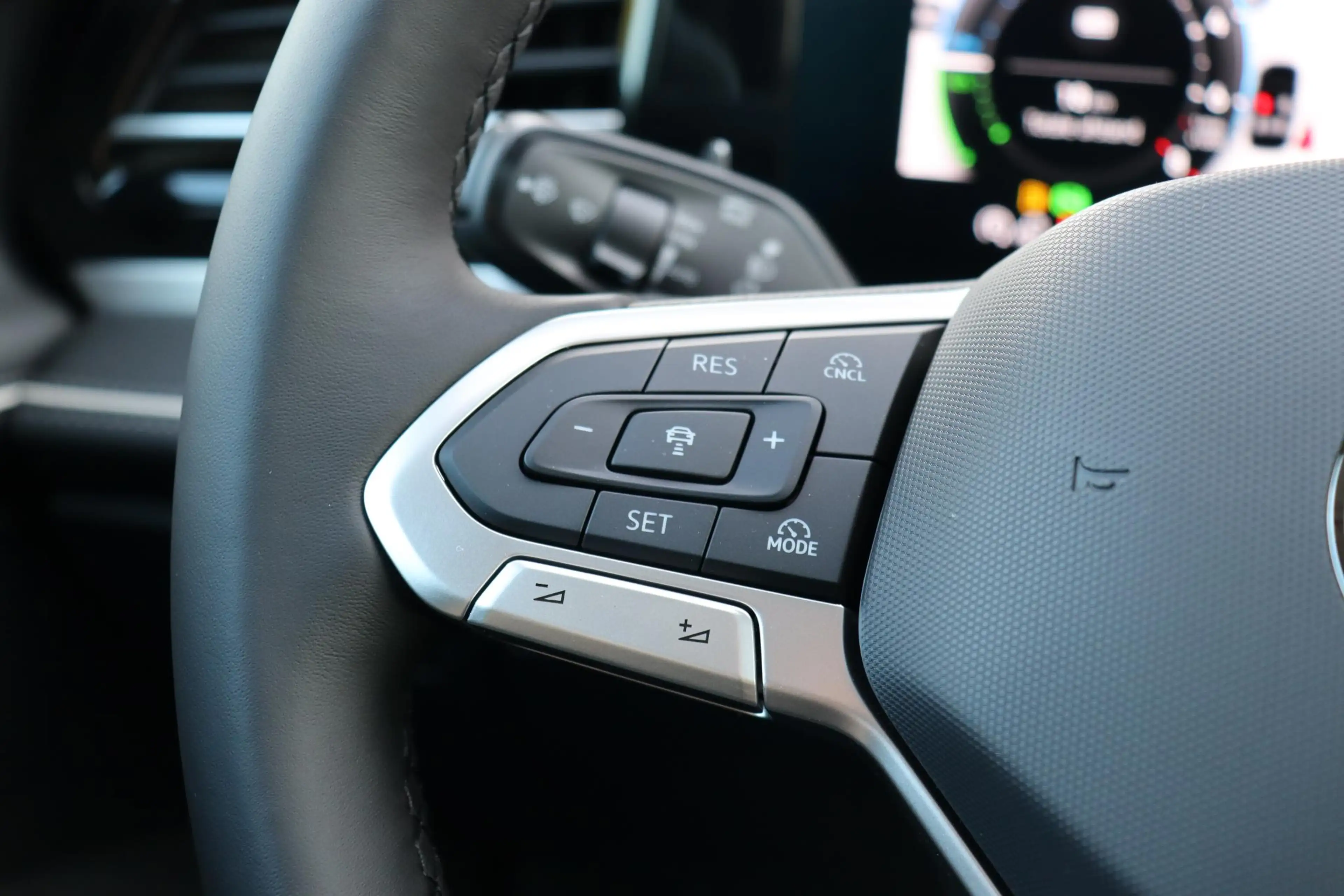 Volkswagen Passat Variant 1.5 eHybrid Elegance Business 200kw Pano/Trekh/IQ- — photo 8