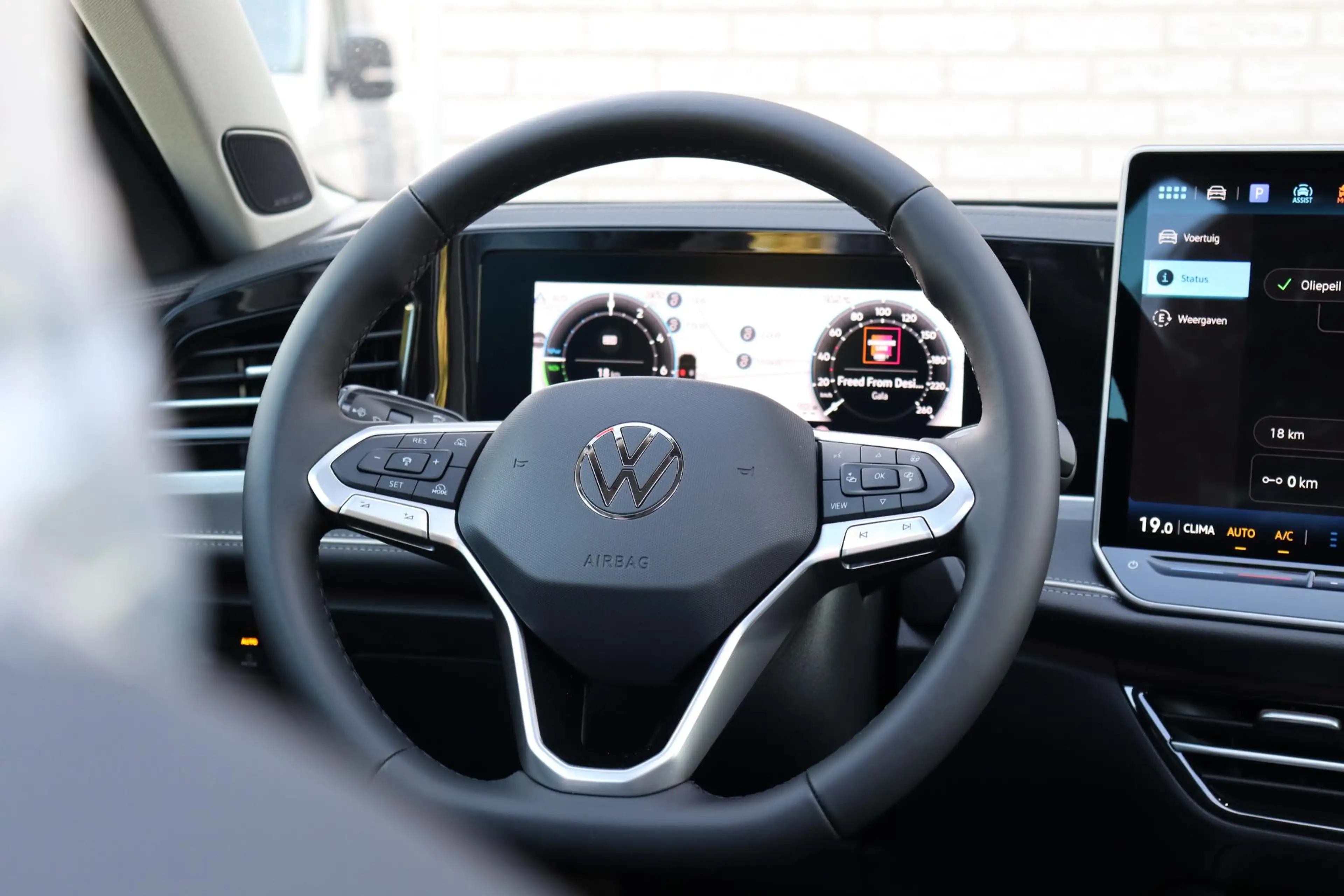 Volkswagen Passat Variant 1.5 eHybrid Elegance Business 200kw Pano/Trekh/IQ- — photo 7