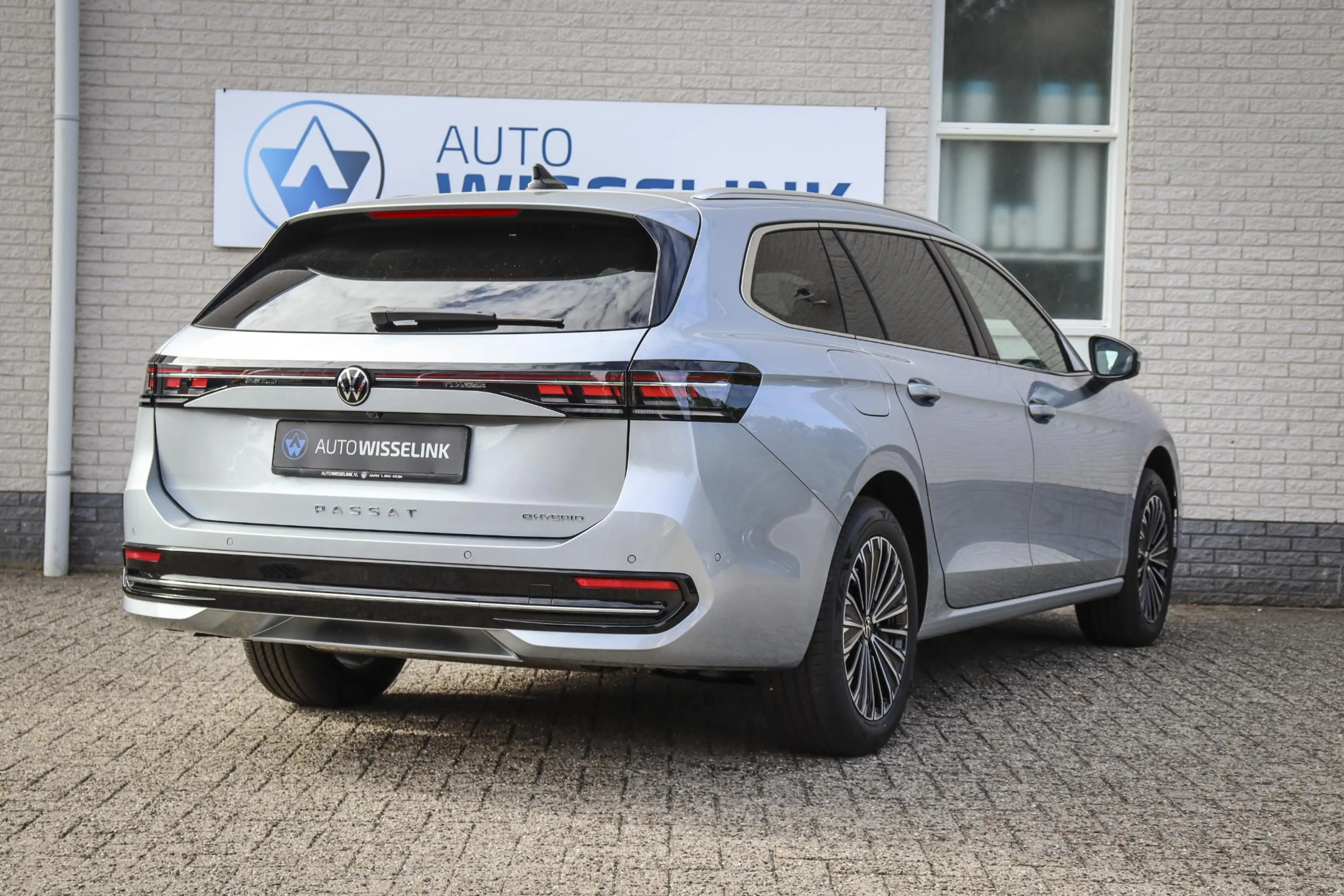 Volkswagen Passat Variant 1.5 eHybrid Elegance Business 200kw Pano/Trekh/IQ- — photo 4