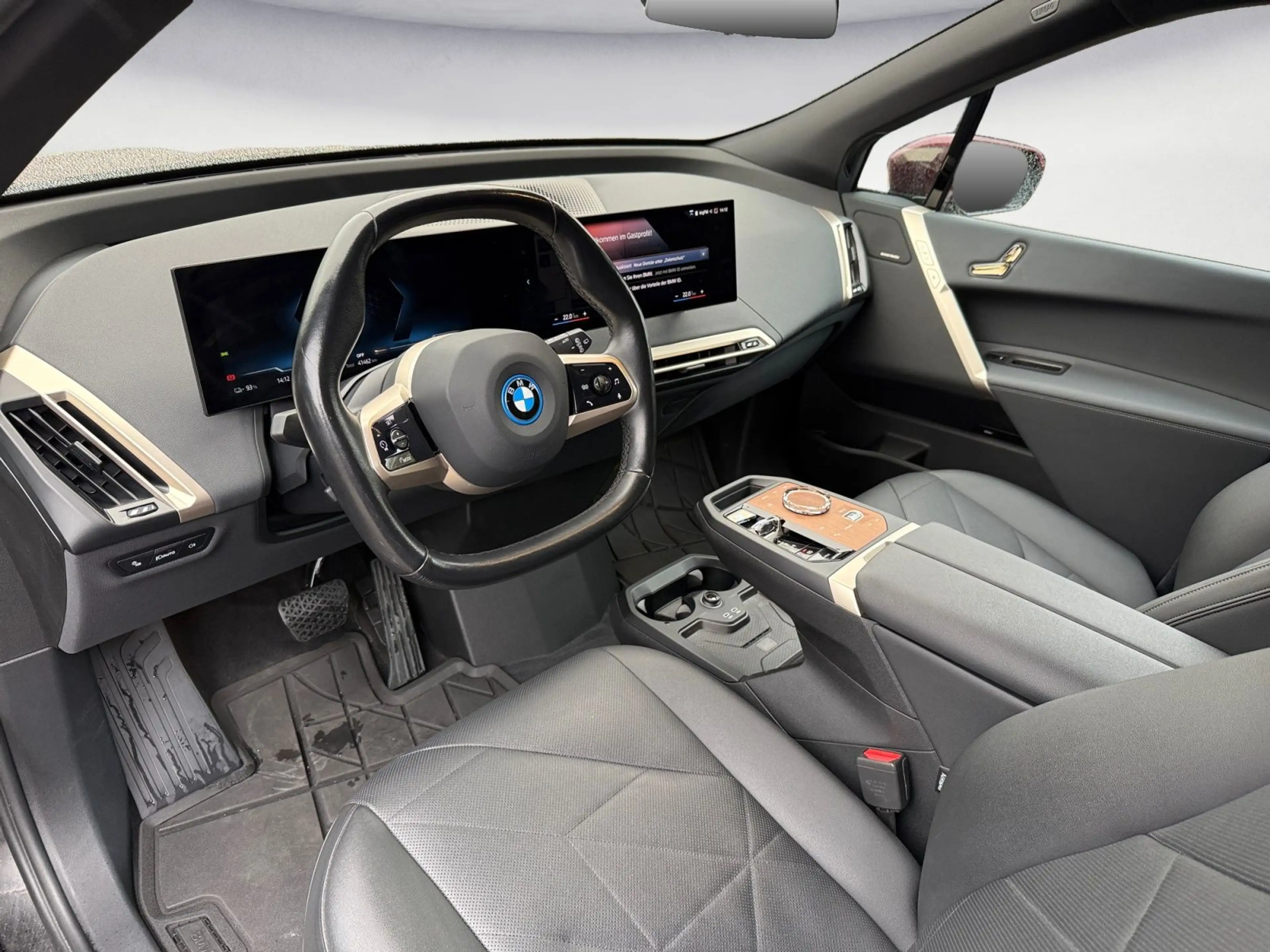 BMW iX xDrive40 Sportpaket Laserlicht AHK Harman K. — photo 12