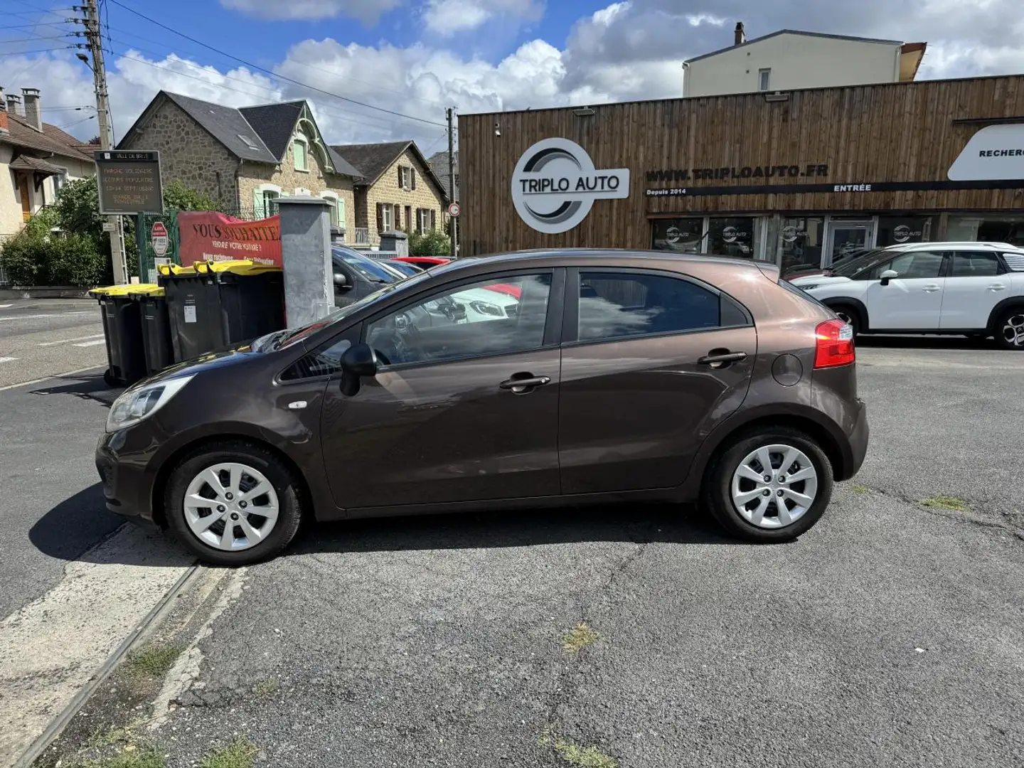 Kia Rio 1.2i - 85 Active Clim Brun - 2