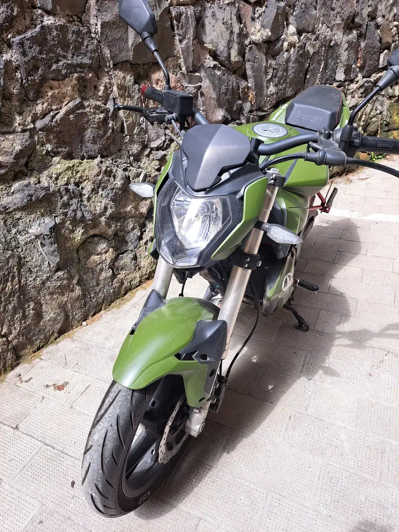 Benelli BN 125 Grün - 2