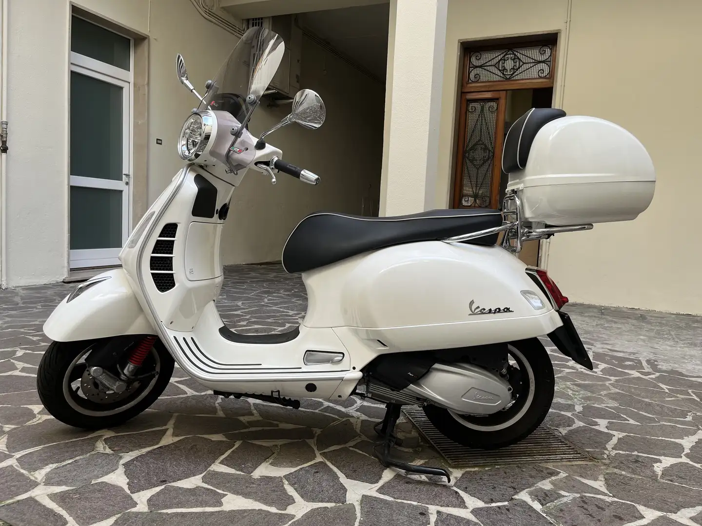 Piaggio GTS 300 gts300 super hpe e4 Blanco - 1