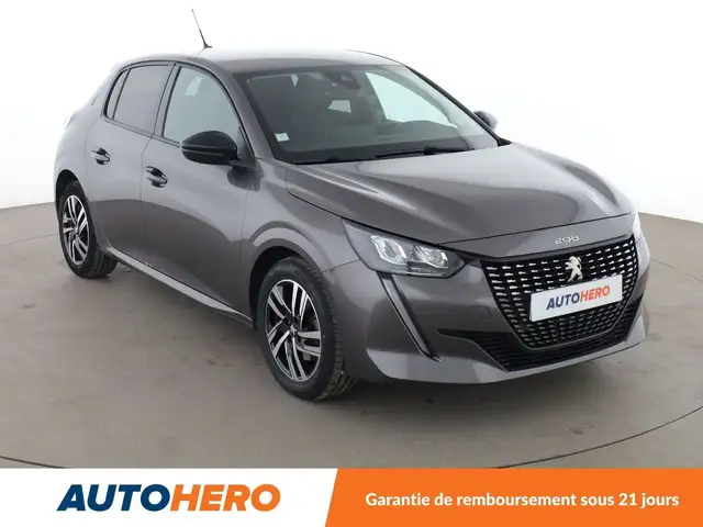Peugeot 208 view 8