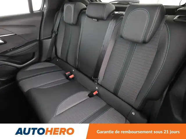 Peugeot 208 view 14