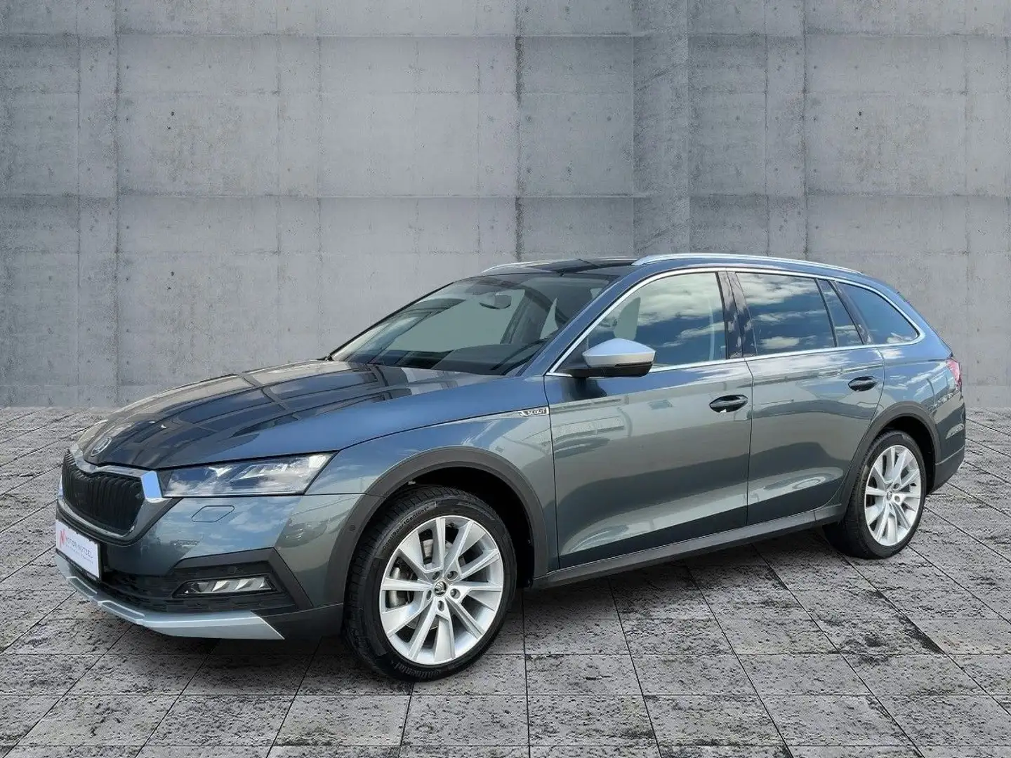 Skoda Octavia Combi 2.0TDI DSG SCOUT LED+NAV+ACC+2xSHZ Grijs - 2