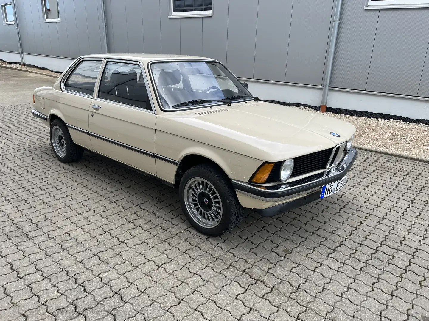 BMW 316 Beige - 1