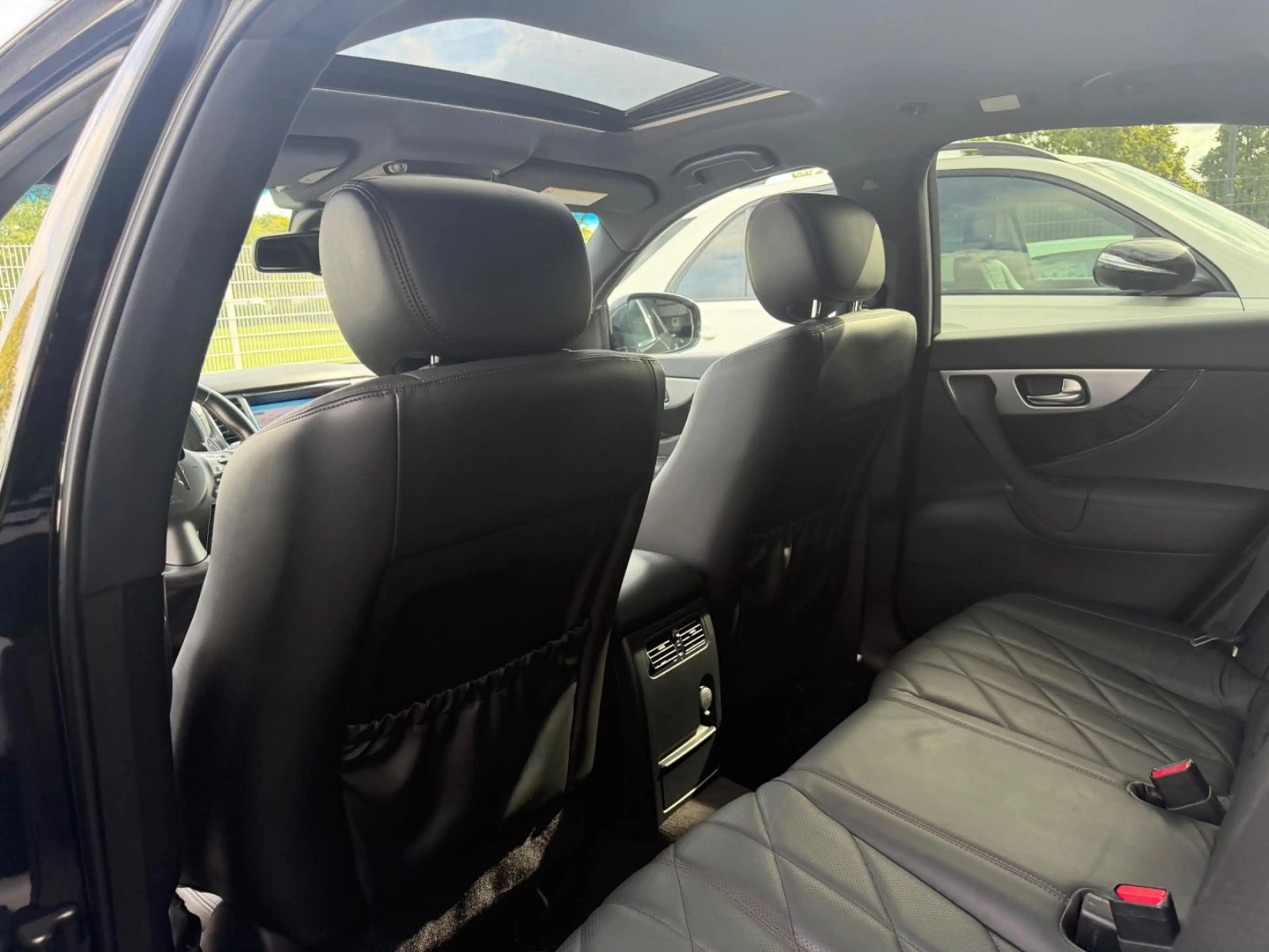 Infiniti QX70 FX 3.0d S Navi+Camera 360/BOSE Sound/Leder — photo 13