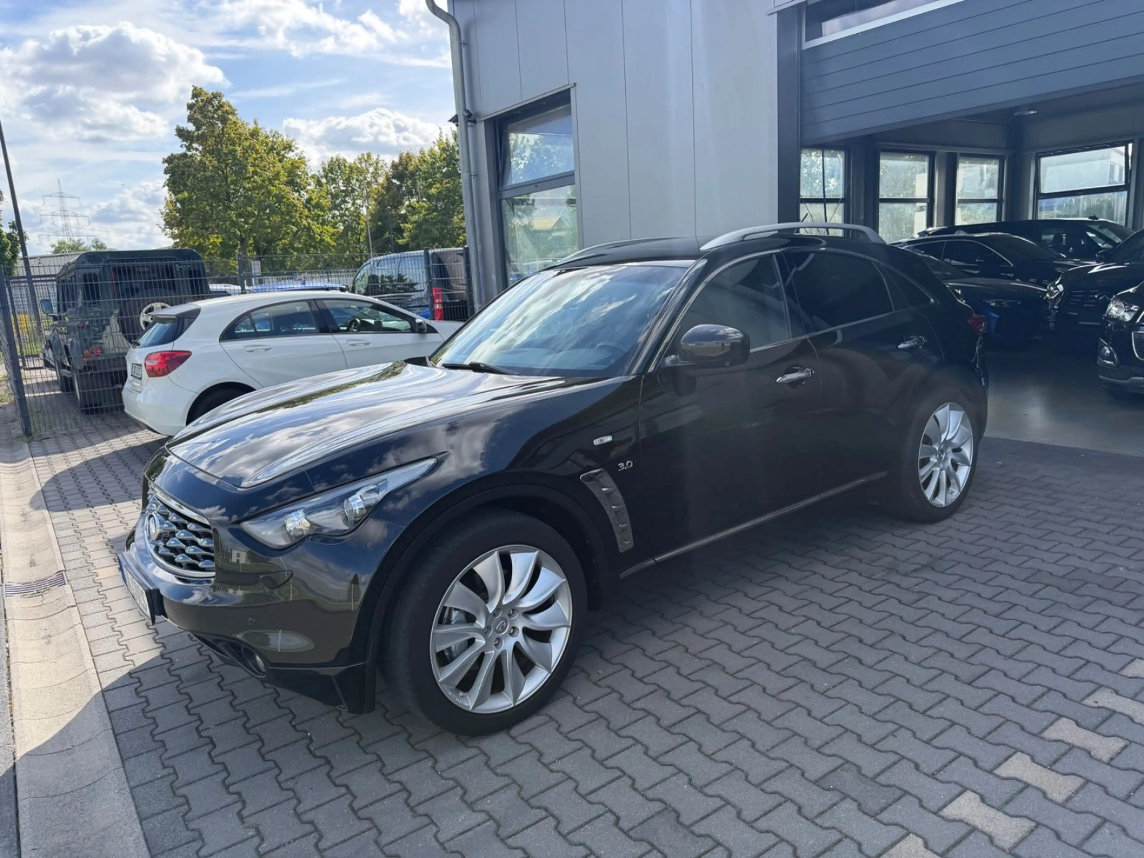 Infiniti QX70 FX 3.0d S Navi+Camera 360/BOSE Sound/Leder — photo 7