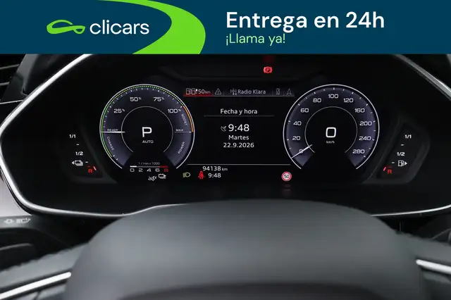 Audi Q3 view 15