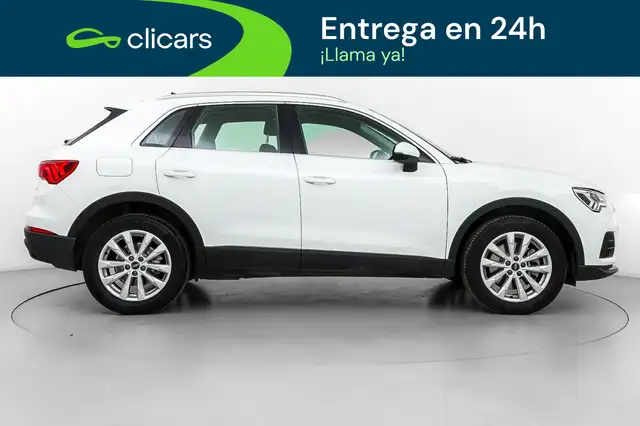 Audi Q3 view 7
