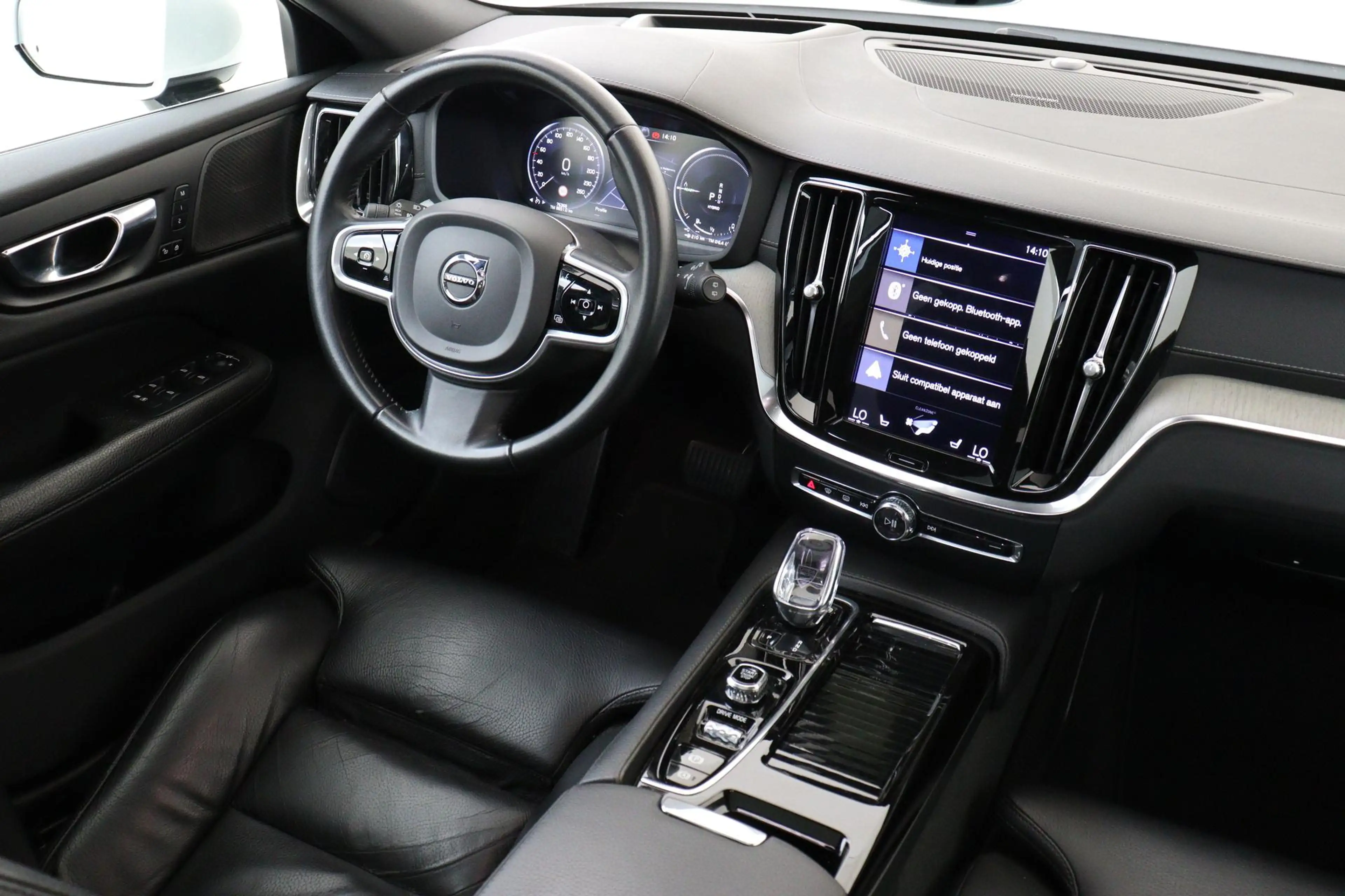 Volvo V60 T8 TWIN ENGINE AWD INSCRIPTION *VOL!* -PANO.DAK|HA — photo 6