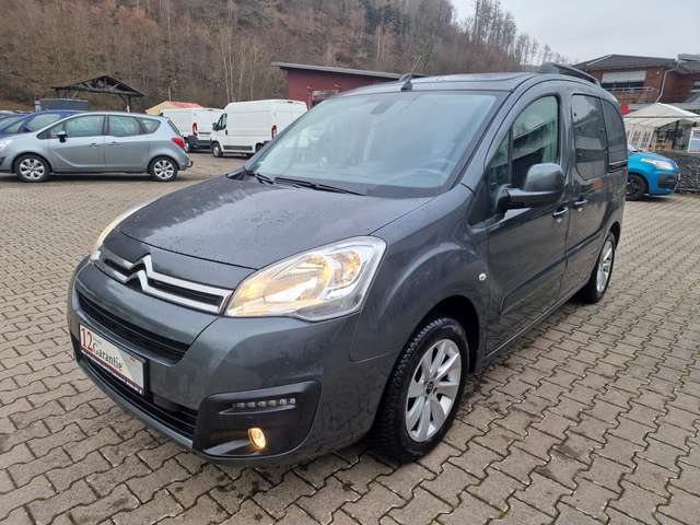 Imagine Citroen Berlingo Shine-Panodach-AHK-Shzg-PDC-KLIMAAUTOM.