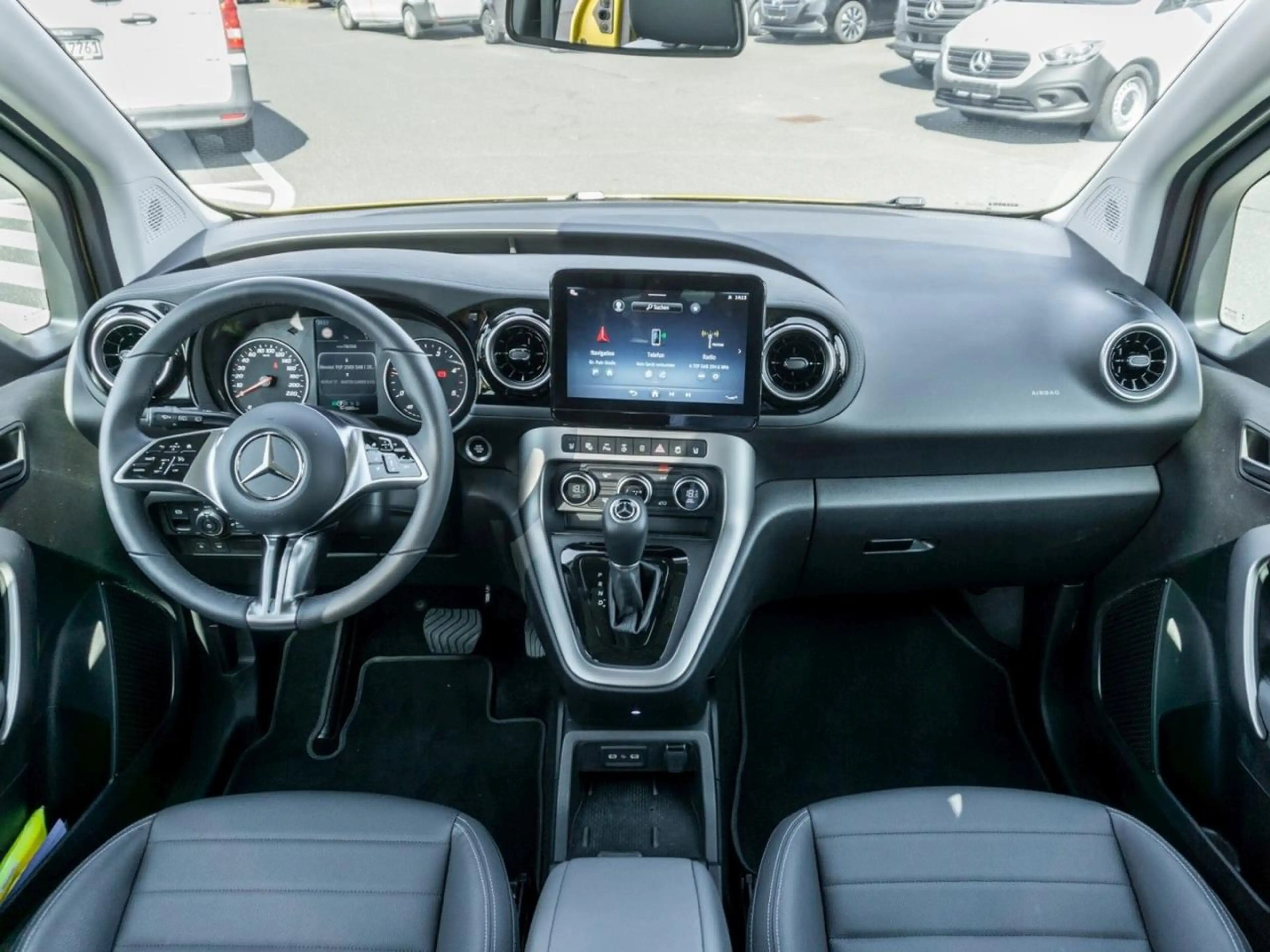 Mercedes-Benz T-Class T 180 d Standard Progressive MBUX Navi+ Kamera — photo 12