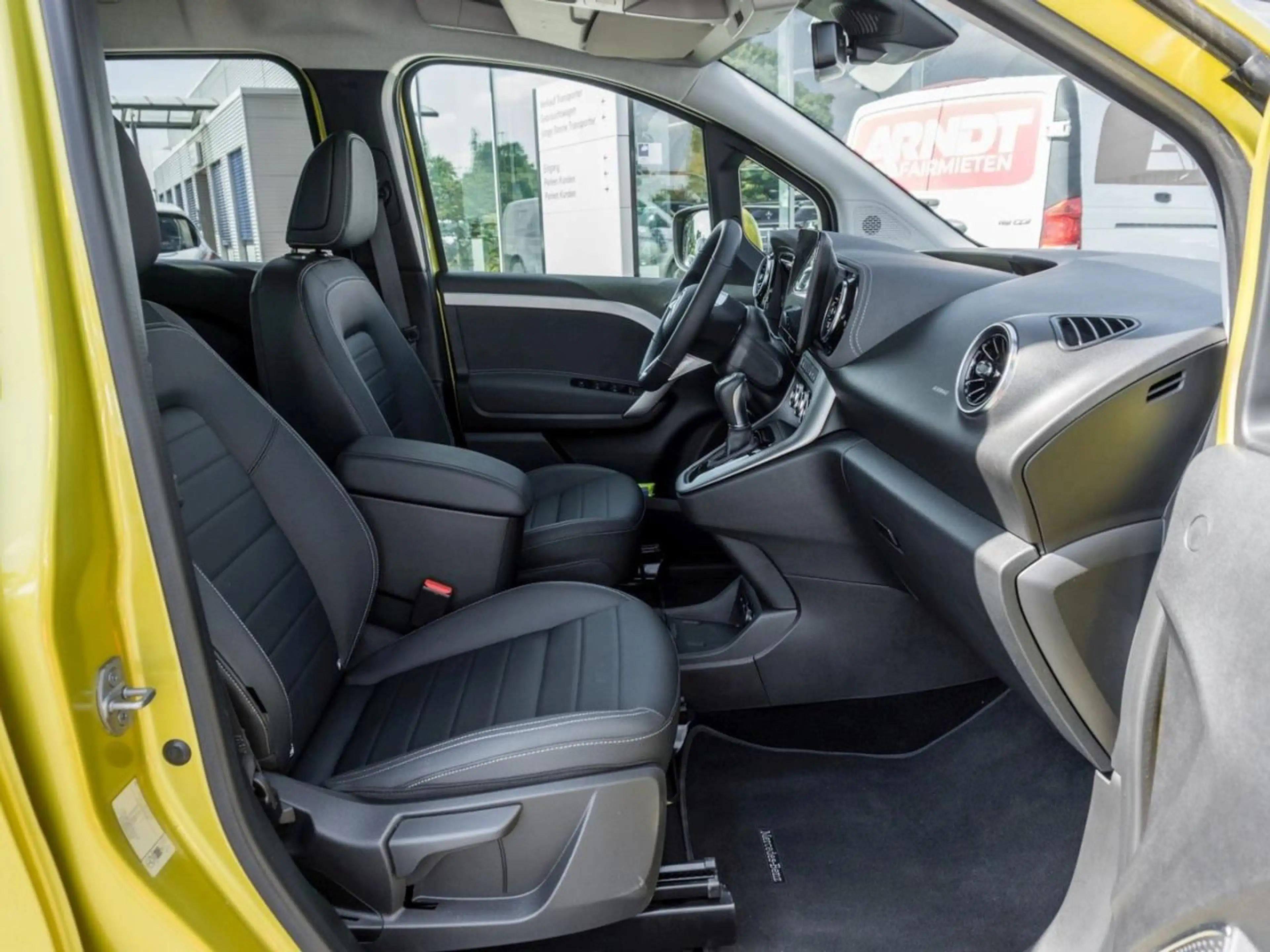 Mercedes-Benz T-Class T 180 d Standard Progressive MBUX Navi+ Kamera — photo 9