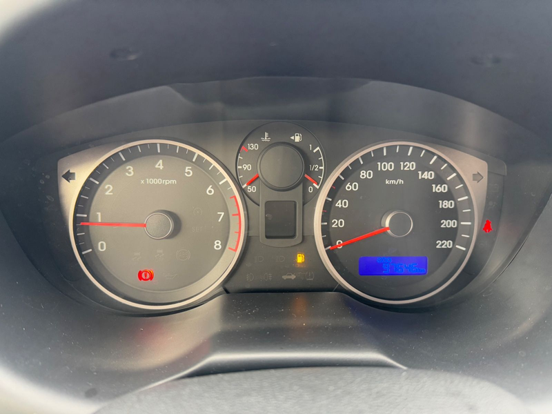 Volkswagen Touran Trendline BMT — photo 11
