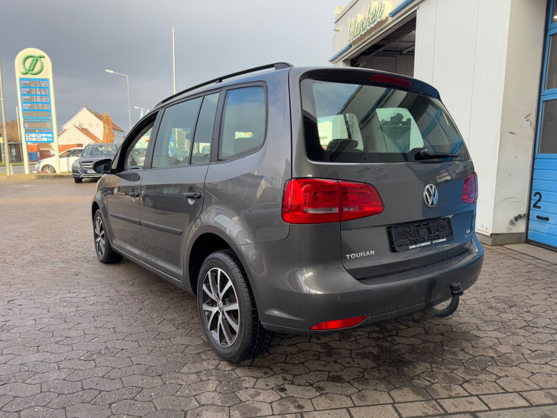 Volkswagen Touran Trendline BMT — photo 2