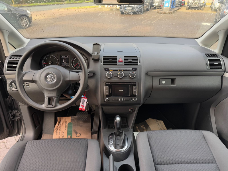 Volkswagen Touran Trendline BMT — photo 10