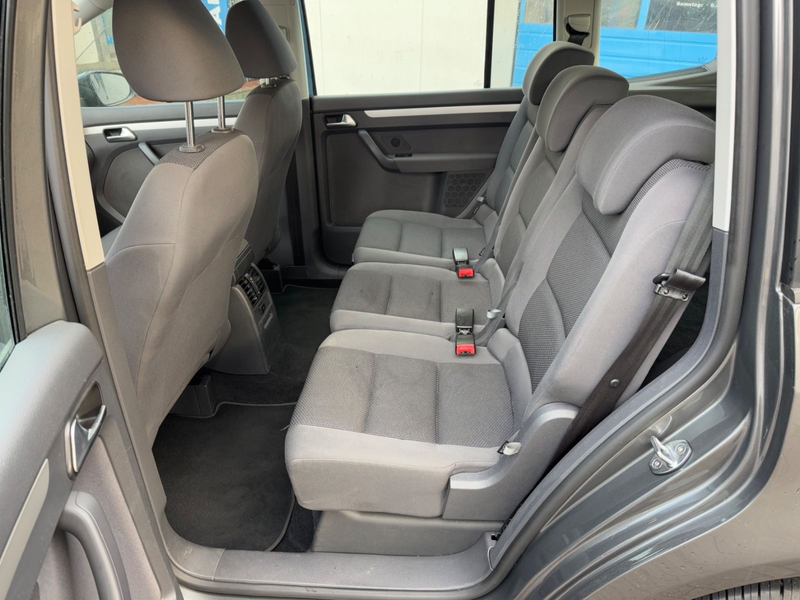 Volkswagen Touran Trendline BMT — photo 9