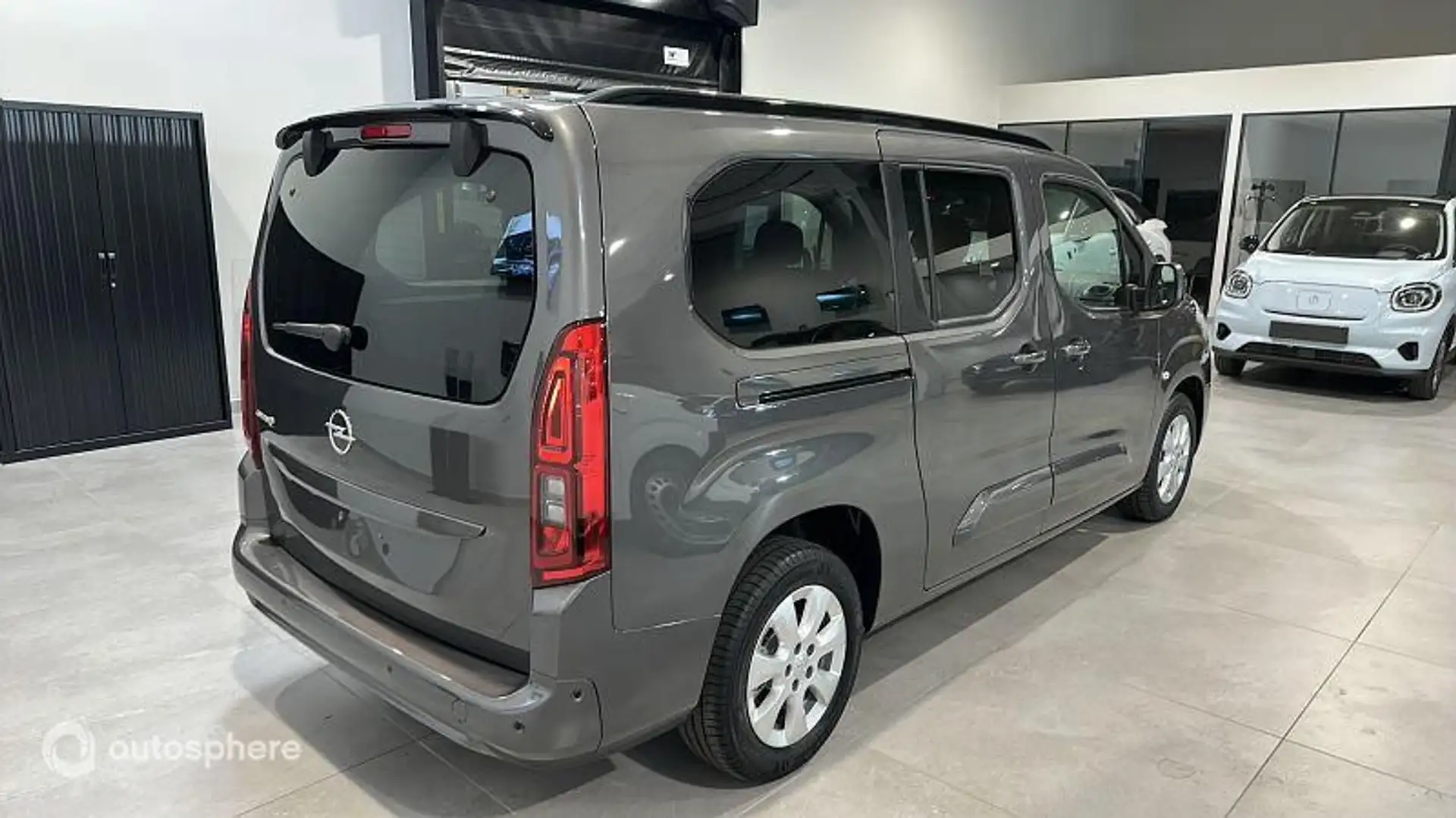 Opel Combo Life Taille XL - Moteur Electrique 136ch (100 kW) Autom - 2